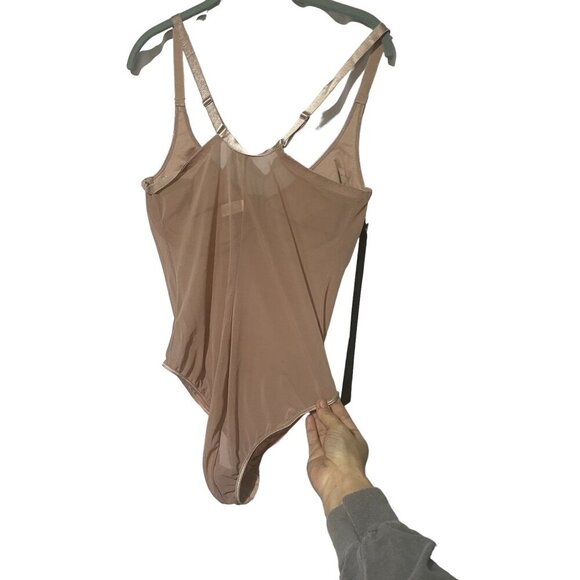 Lane Bryant Shimmery Nude Sheer Bodysuit With Adjustable Straps & Underwire Supp - Picture 4 of 4
